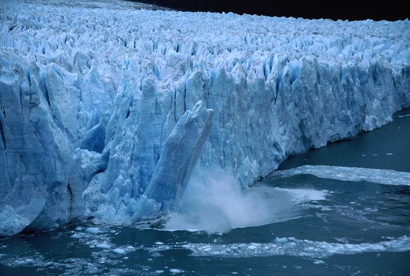 Amazon launches Glacier cloud backup service