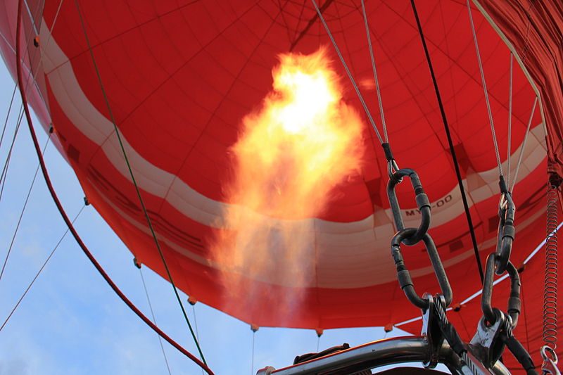 Hitachi Global Storage: Helium-filled HDDs to lift off in 2013
