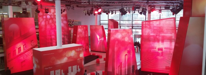 Fujitsu reports flat sales and reduced profits