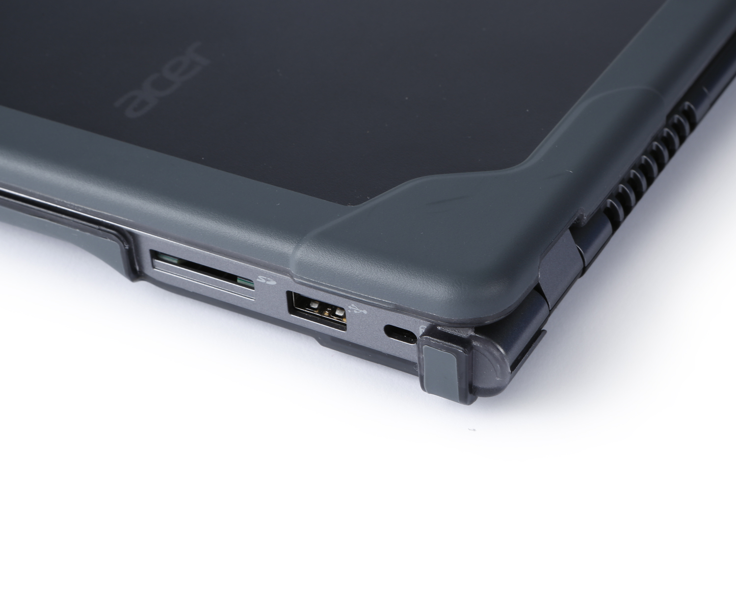 Tech Data signs first UK distie deal for MAXCases